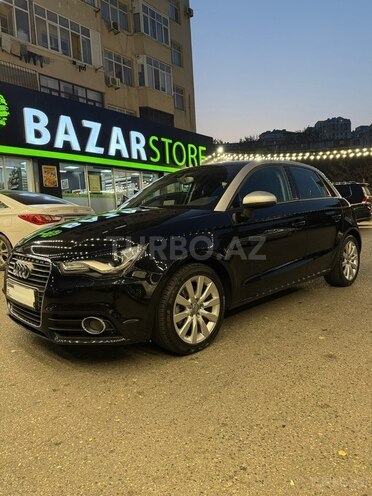 Audi A1 2014, 95,000 km - 1.4 л - Bakı