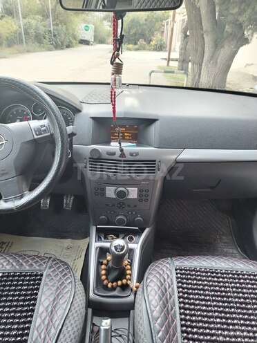 Opel Astra 2005, 245,000 km - 1.4 л - Bakı