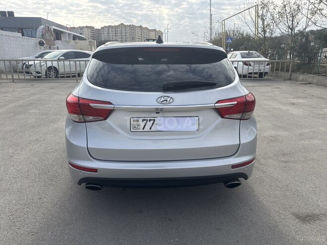 Hyundai i40 2011, 328,000 km - 1.7 л - Bakı