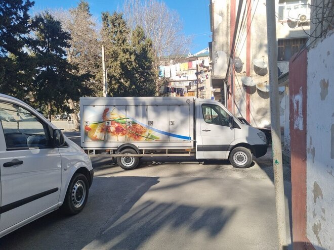 Mercedes Sprinter 315 2010, 294,000 km - 2.2 l - Yevlax