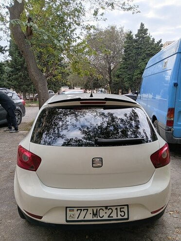 SEAT Ibiza 2011, 270,000 km - 1.6 л - Bakı
