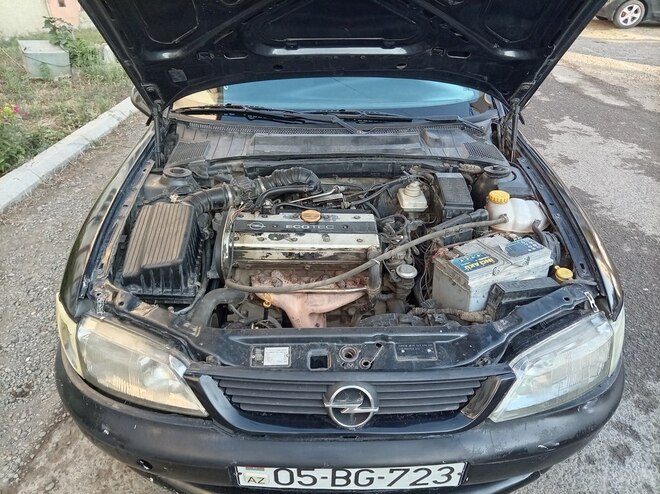 Opel Vectra 1997, 285,000 km - 1.8 l - Masallı