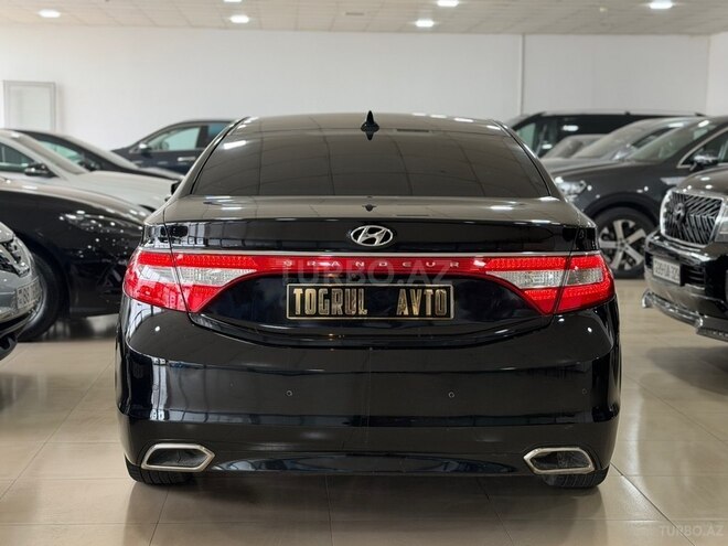 Hyundai Grandeur 2015, 260,000 km - 2.2 l - Bakı