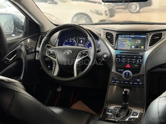 Hyundai Grandeur 2015, 260,000 km - 2.2 l - Bakı