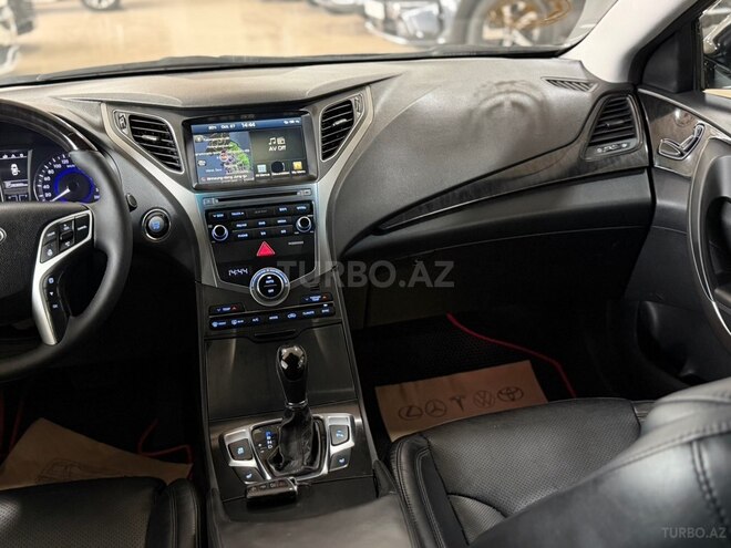 Hyundai Grandeur 2015, 260,000 km - 2.2 l - Bakı