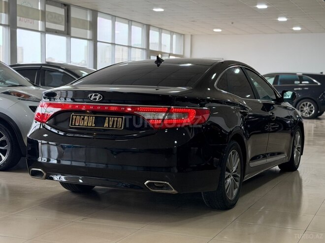 Hyundai Grandeur 2015, 260,000 km - 2.2 l - Bakı