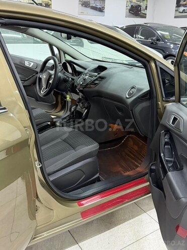 Ford Fiesta 2013, 91,000 km - 1.6 л - Sumqayıt