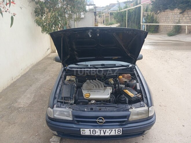 Opel Astra 1996, 308,000 km - 1.6 l - Bakı