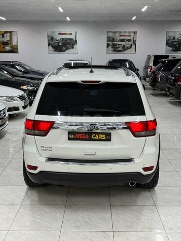 Jeep Grand Cherokee 2011, 193,000 km - 3.6 l - Sumqayıt