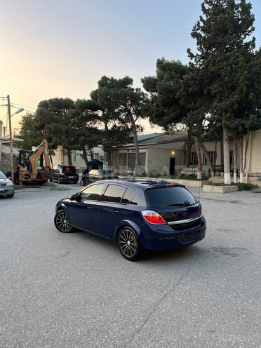 Opel Astra 2006, 287,000 km - 1.4 l - Bakı