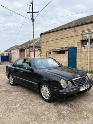 Mercedes E 220 1999, 631,000 km - 2.2 л - Bakı