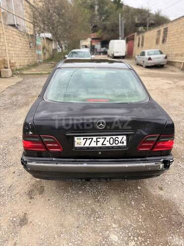 Mercedes E 220 1999, 631,000 km - 2.2 л - Bakı