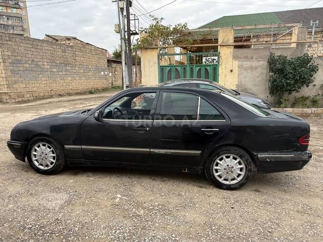 Mercedes E 220 1999, 631,000 km - 2.2 л - Bakı