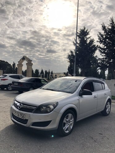 Opel Astra 2010, 316,780 km - 1.3 l - Bakı