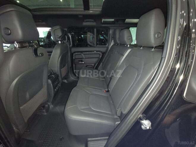 Land Rover Defender 2025, 21,990 km - 3.0 l - Bakı