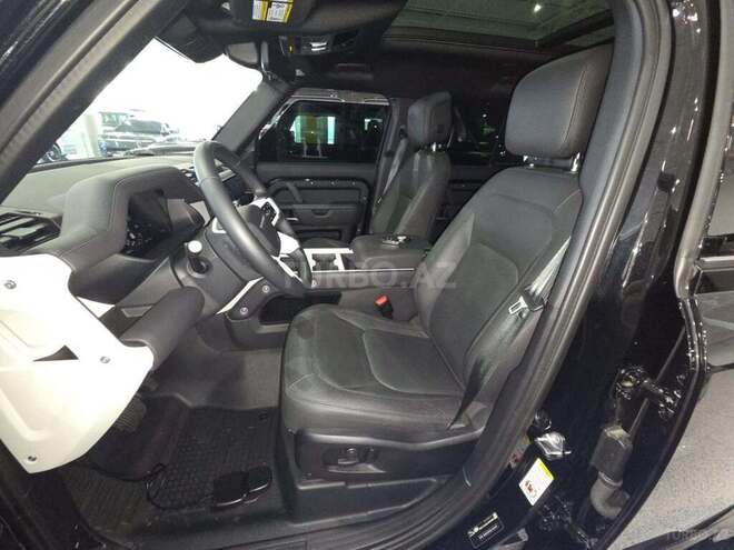 Land Rover Defender 2025, 21,990 km - 3.0 l - Bakı