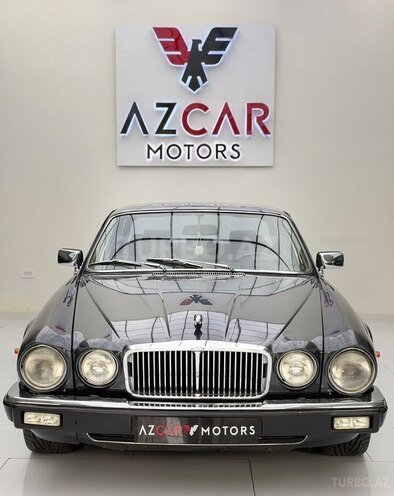 Jaguar  1985, 89,000 km - 5.3 l - Bakı