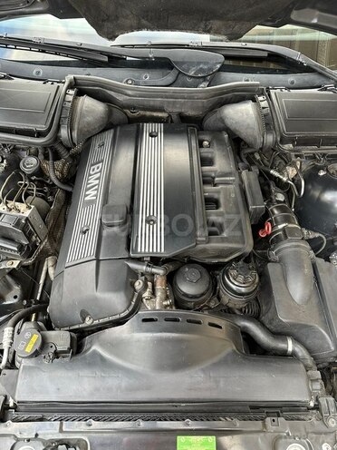 BMW 530 2001, 274,400 km - 3.0 л - Sumqayıt