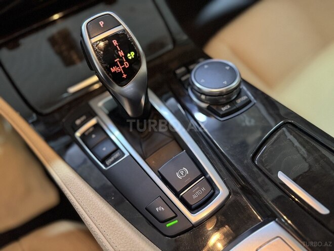BMW 528 2016, 97,000 km - 2.0 l - Bakı