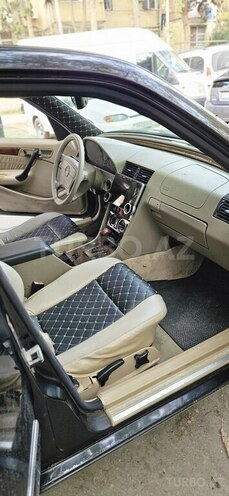 Mercedes C 230 1999, 422,000 km - 2.3 л - Bakı