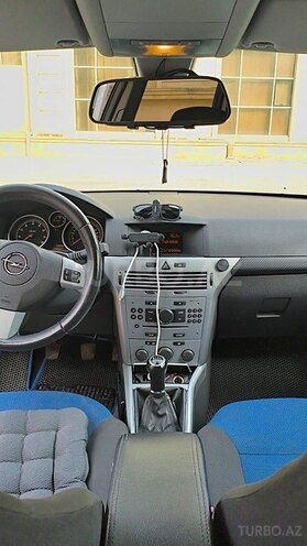 Opel Astra 2009, 208,600 km - 1.4 l - Bakı