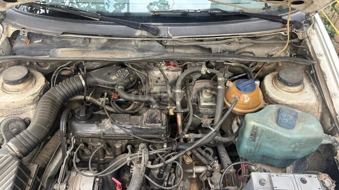 Volkswagen Passat 1992, 420,000 km - 1.8 l - Bakı