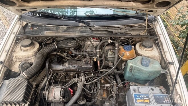 Volkswagen Passat 1992, 420,000 km - 1.8 l - Bakı
