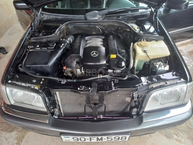 Mercedes C 240 2000, 392,423 km - 2.4 л - İmişli
