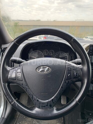 Hyundai i30 2010, 289,000 km - 1.6 l - Bakı
