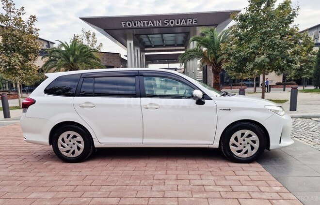 Toyota Corolla Fielder 2018, 195,000 km - 1.5 л - Bakı