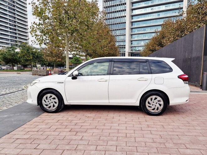 Toyota Corolla Fielder 2018, 195,000 km - 1.5 л - Bakı