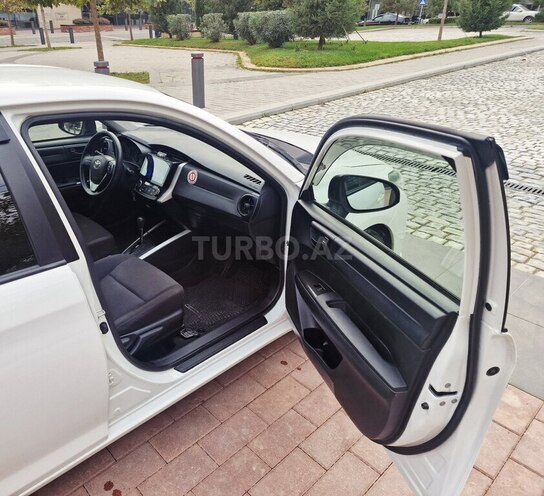 Toyota Corolla Fielder 2018, 195,000 km - 1.5 л - Bakı