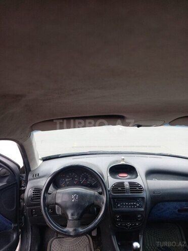 Peugeot 206 2006, 200,000 km - 1.6 l - Gəncə