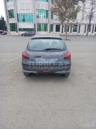 Peugeot 206 2006, 200,000 km - 1.6 l - Gəncə