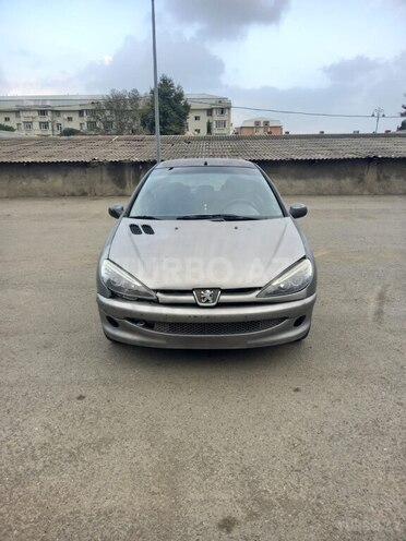 Peugeot 206 2006, 200,000 km - 1.6 l - Gəncə
