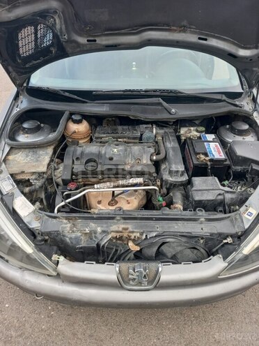 Peugeot 206 2006, 200,000 km - 1.6 l - Gəncə