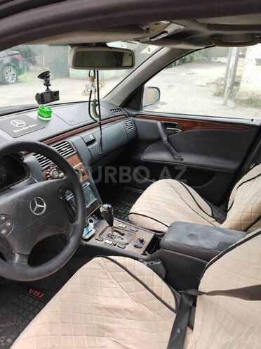 Mercedes E 220 1999, 715,596 km - 2.2 l - Sumqayıt