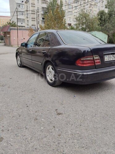 Mercedes E 220 1999, 715,596 km - 2.2 l - Sumqayıt