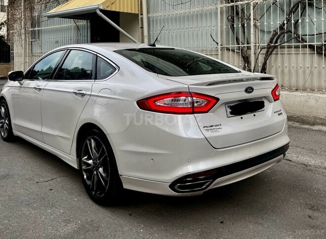 Ford Fusion (North America) 2015, 190,000 km - 2.0 л - Bakı