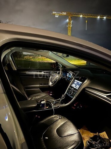 Ford Fusion (North America) 2015, 190,000 km - 2.0 л - Bakı