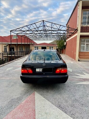 Mercedes E 220 1998, 432,000 km - 2.2 l - Bakı
