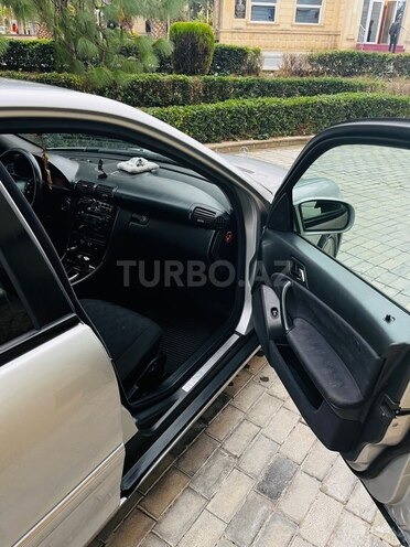 Mercedes C 200 2002, 400,000 km - 2.0 l - Bərdə