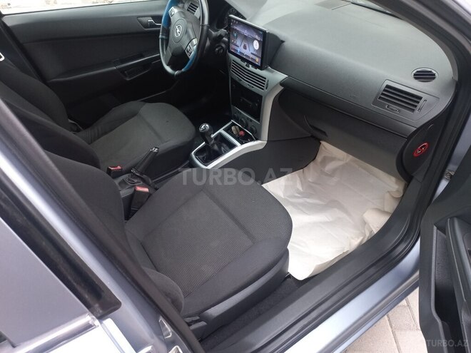 Opel Astra 2009, 330,000 km - 1.4 l - Sumqayıt