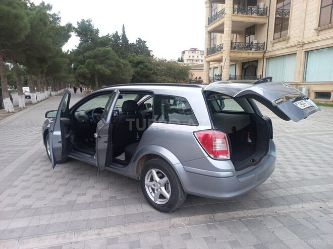 Opel Astra 2009, 330,000 km - 1.4 l - Sumqayıt