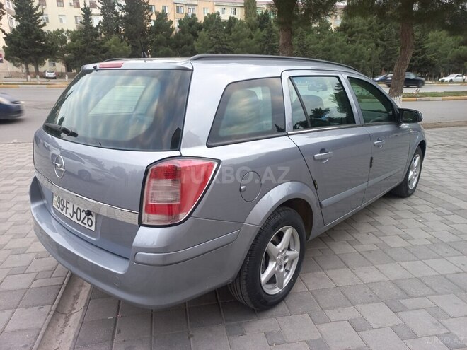 Opel Astra 2009, 330,000 km - 1.4 l - Sumqayıt