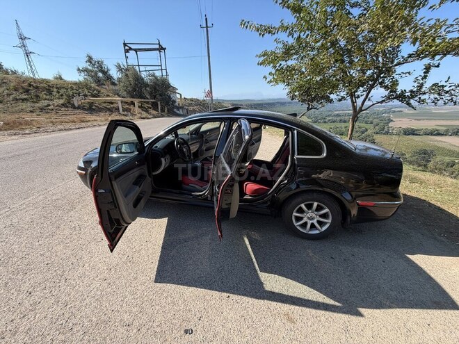 Volkswagen Passat 2003, 340,000 km - 1.8 л - Qusar