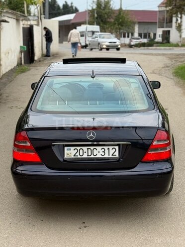 Mercedes E 240 2003, 362,000 km - 2.6 л - Qazax