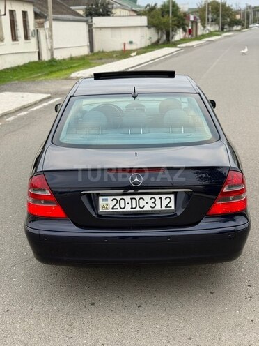 Mercedes E 240 2003, 362,000 km - 2.6 л - Qazax