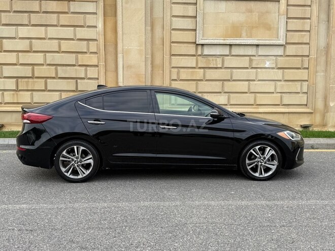 Hyundai Elantra 2016, 240,328 km - 2.0 л - Bakı