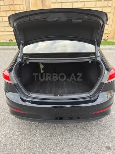 Hyundai Elantra 2016, 240,328 km - 2.0 л - Bakı